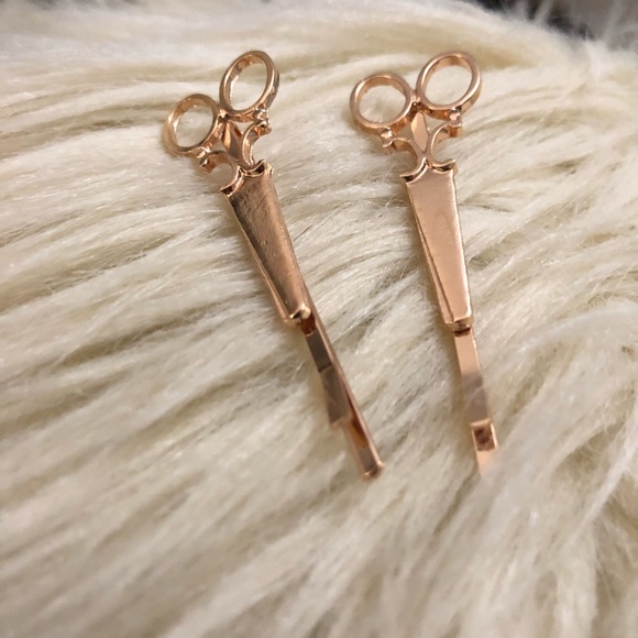 {BROOKLYNN} Cut the Drama scissor hair pin set - Picture 5 of 8